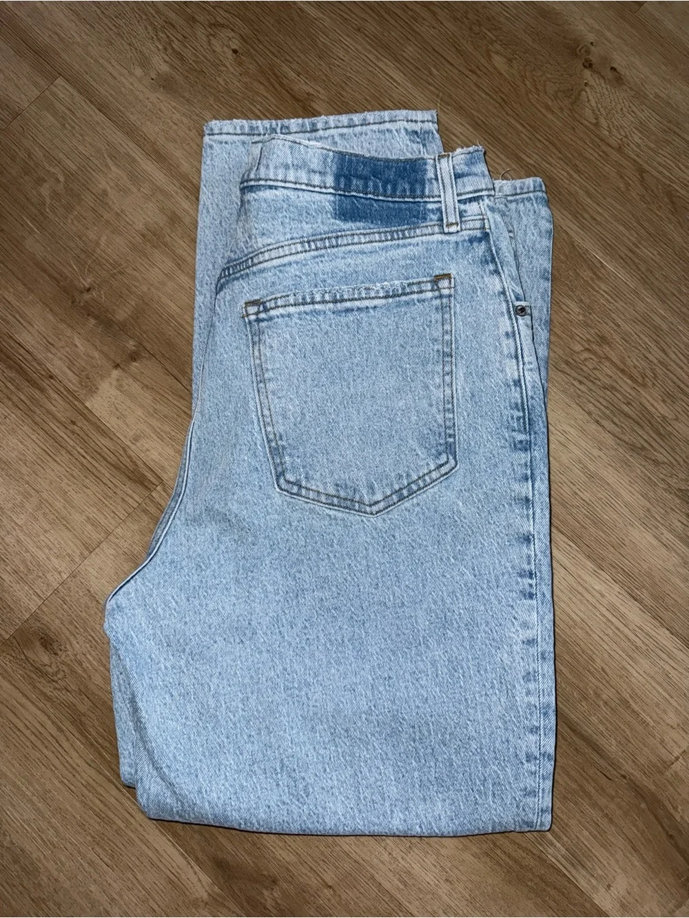 Abercrombie 90s straight leg high-rise